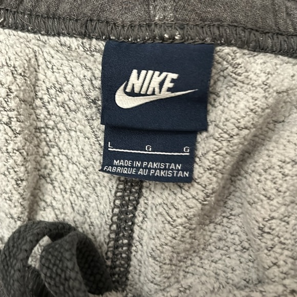 Nike Men’s Gray Sweatpants size Large - Picture 3 of 6